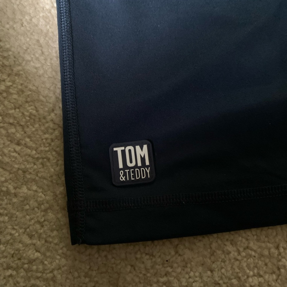 Tom & Teddy Men’s Rash Gaurd - Picture 4 of 4